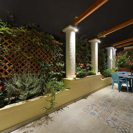 Oasis Veranda Under Columns.Kolonaki Embassy Area. 雅典 外观 照片