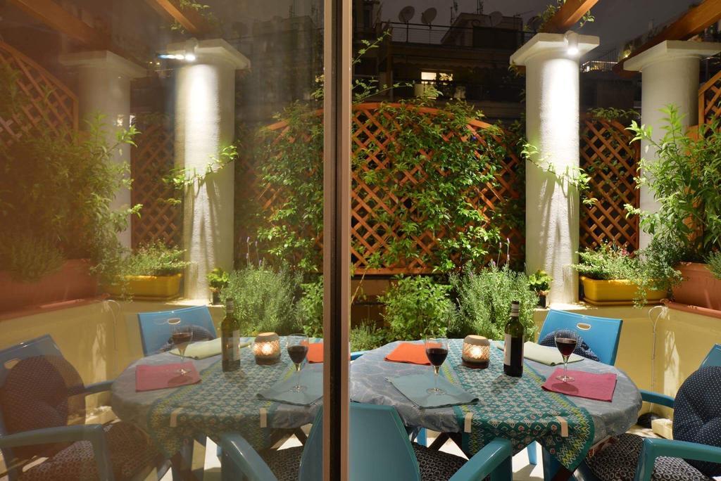 Oasis Veranda Under Columns.Kolonaki Embassy Area. 雅典 外观 照片